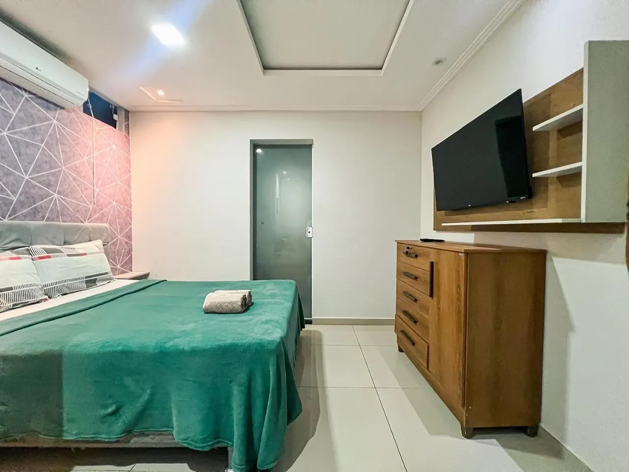 Apto Com Ar Condicionado, Wifi E Smart Tv Cabo Frio Apartamento